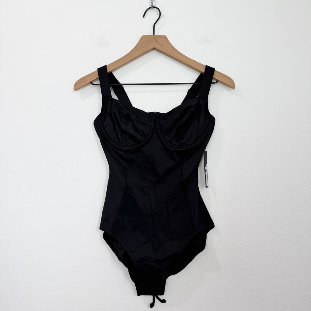 Ta3 Lifty One Piece Swimsuit in Black Size Small Regular Long  D/DD NWT